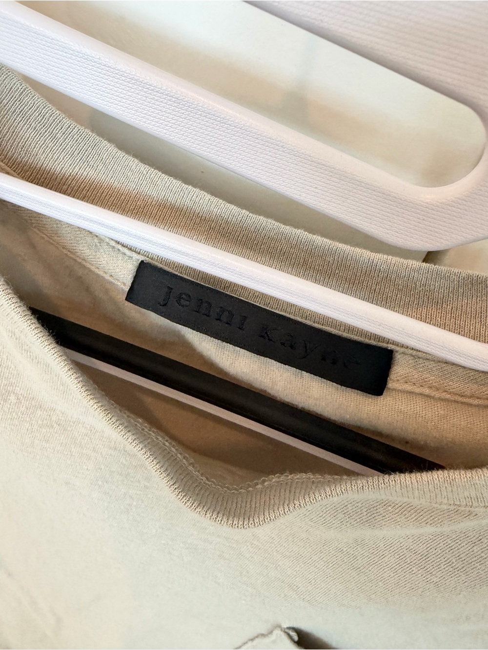 Jenni Kayne vintage pocket tee in Taupe - Picture 3 of 5